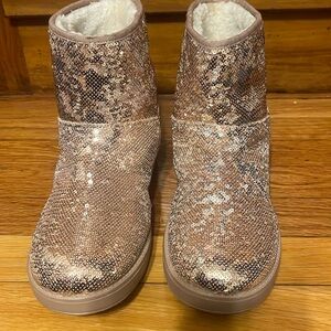 Guess Rose Gold Ankle Boots Women’s Size 9.5M